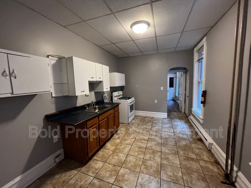 357 Greenwich St Unit Apt 1 First Floor, Reading, PA 19601 Condo for Rent in Reading, PA