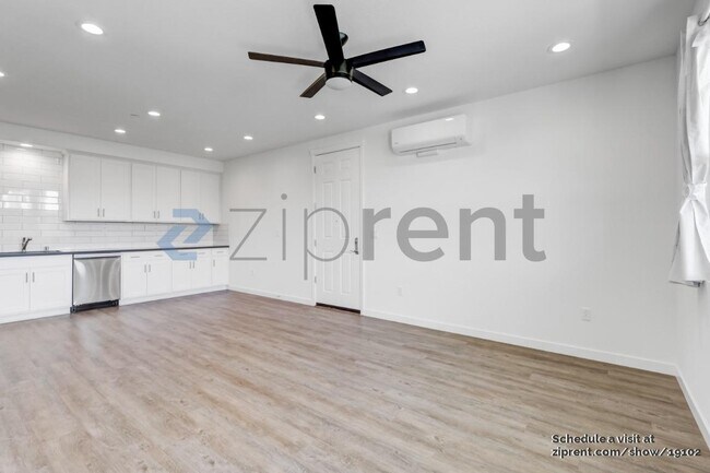 Building Photo - 2700 Wildflower Sta Pl