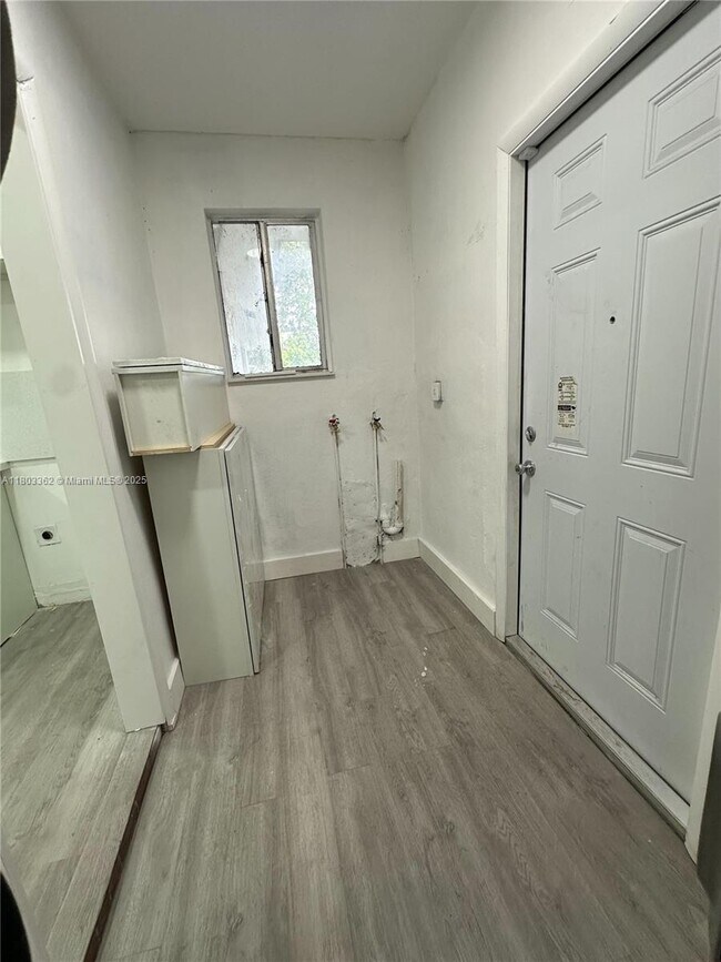 Foto del edificio - 2034 NW 69th Terrace