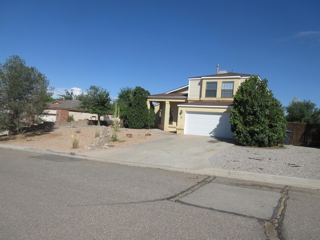 Foto del edificio - 2059 Columbia Ct NE