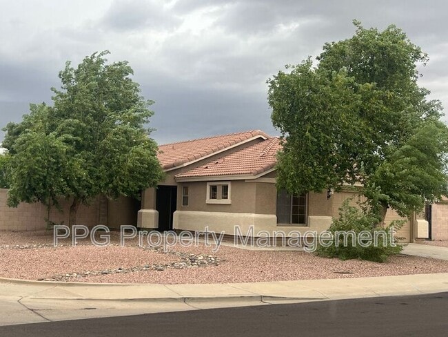 Building Photo - 14930 N Gil Balcome Ct