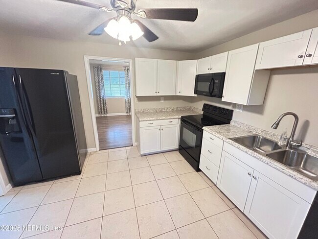 Foto del edificio - 3958 Hunter Cir