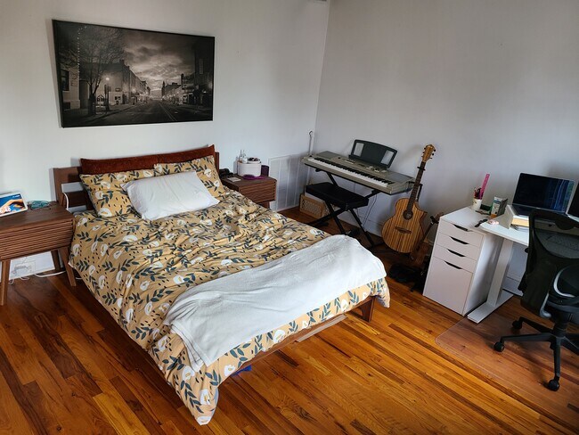 Front bedroom - 4040 baring street