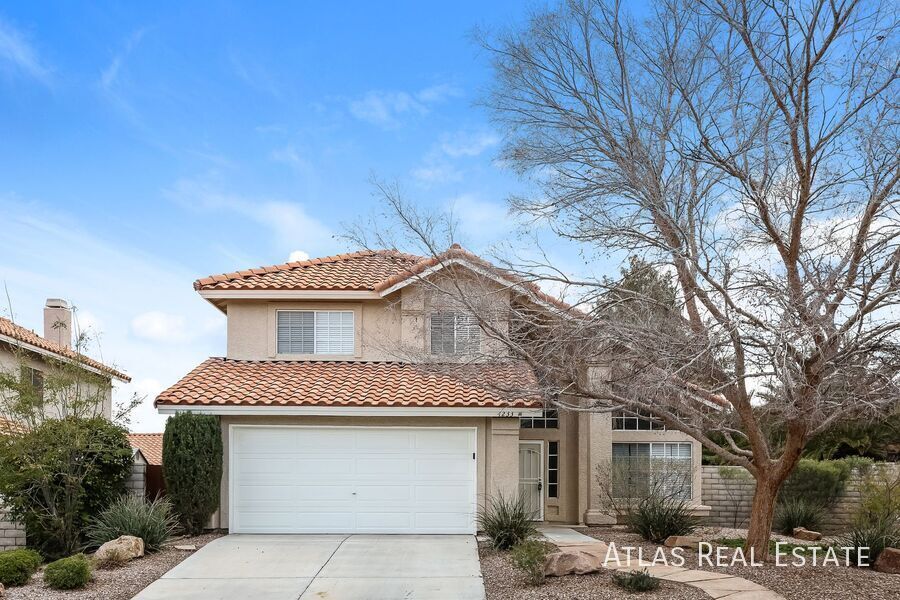 Foto principal - Fabulous Two Story 3 Bed/3 Bath Home in No...