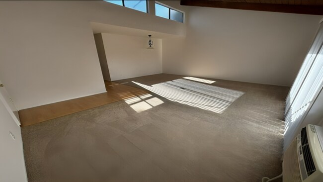 Foto del edificio - Modern Culver City Gem: Spacious 2-Bed Con...