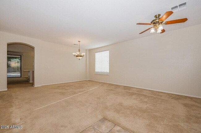 Foto del edificio - 8781 W Hayward Ave