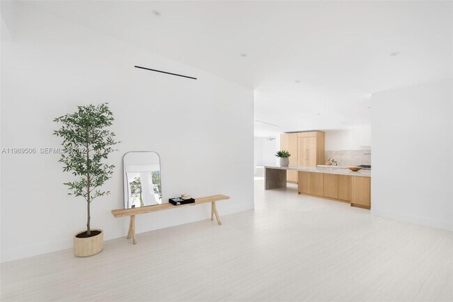 Building Photo - 8800 SW 118th St