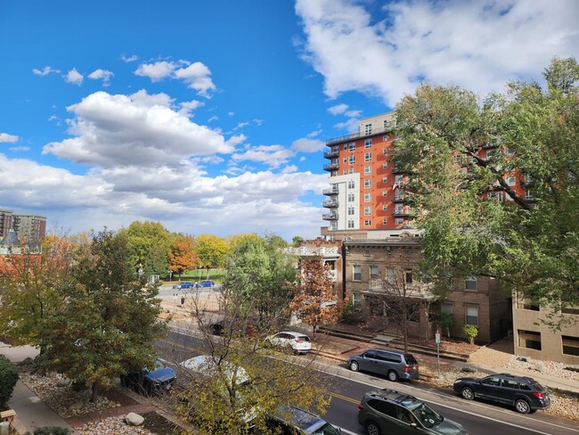 Foto del edificio - 1 bedroom Condo with 1 bath in Denver