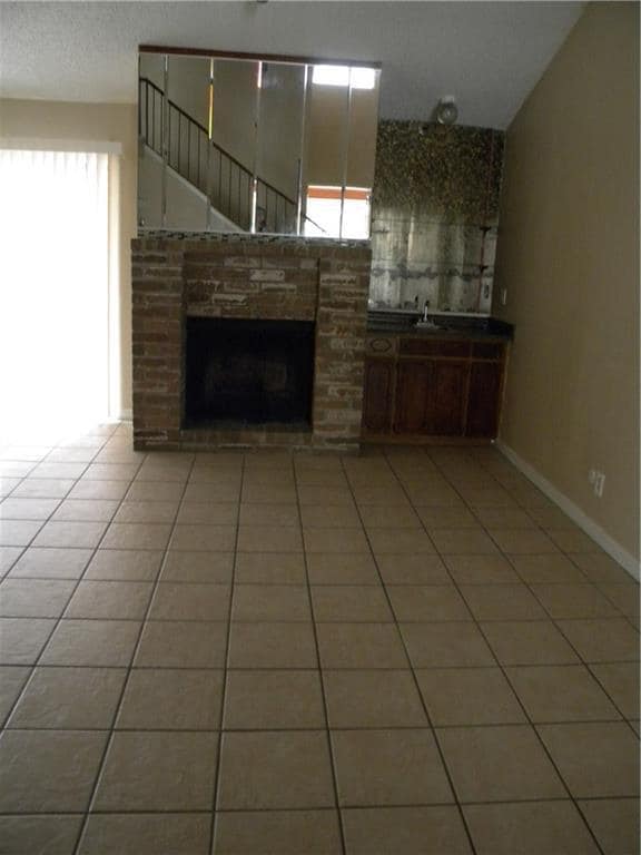 Building Photo - 2028 Amy Sue Dr
