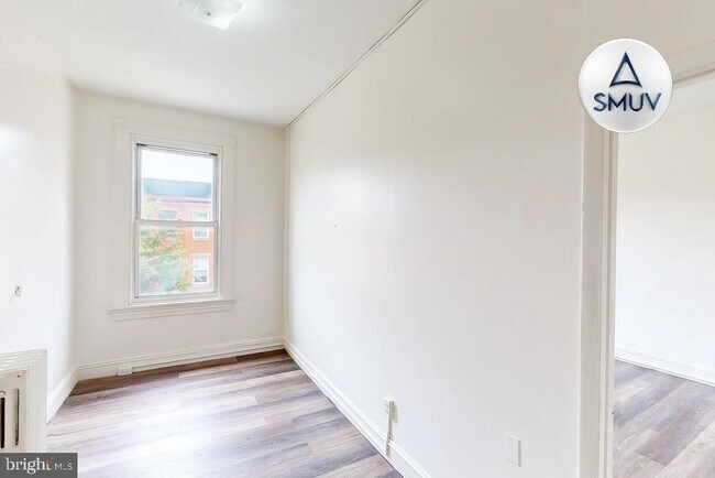 Foto del edificio - 929 N Calvert St