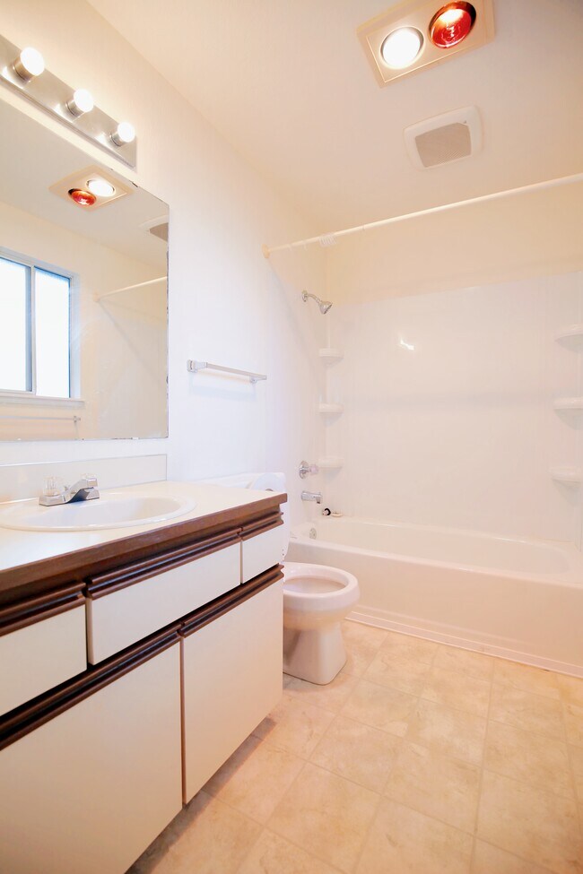 Foto del edificio - 515 NW Bright St