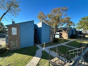 Building Photo - 10001 Westpark Dr