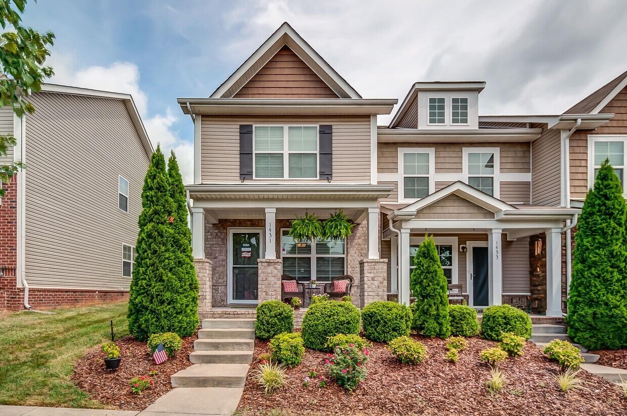 1431 Riverbrook Dr, Hermitage, TN 37076 Townhome Rentals in Hermitage
