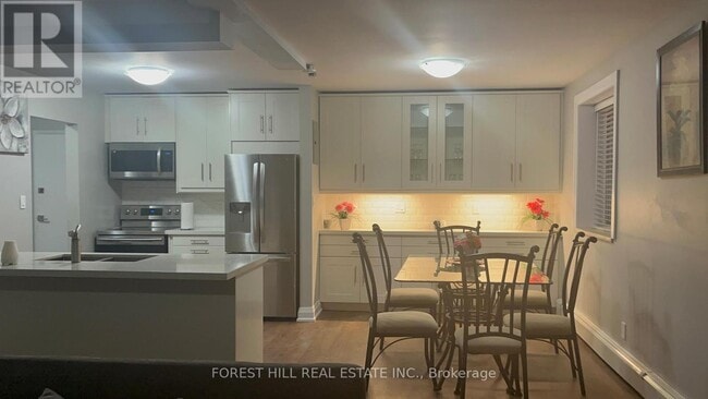 Building Photo - 2128 Ghent Ave