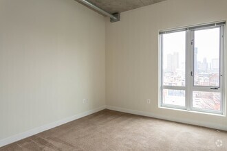 2BR,  2BA - 885 SF - 1111 Light Street