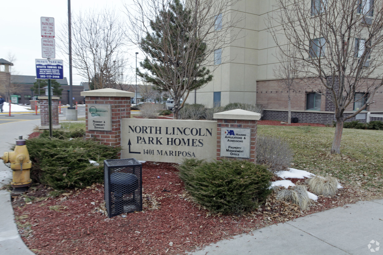 Building Photo - North Lincoln Park Homes