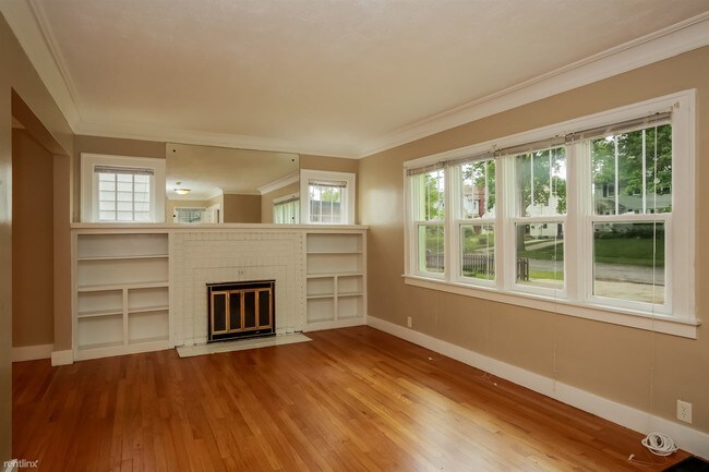 Foto del edificio - 1330 Calvin Ave SE