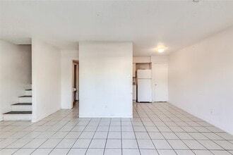 Building Photo - 2215 Mission Hill Dr