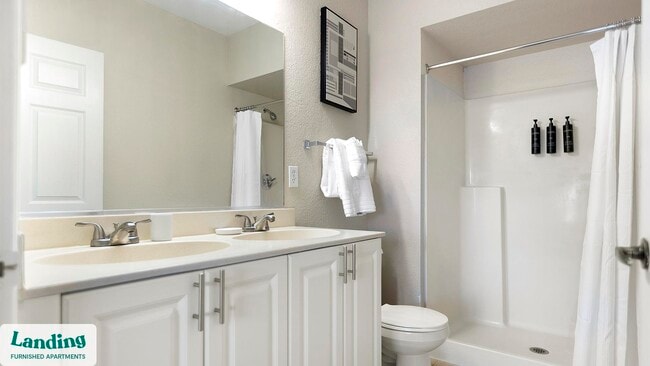 Building Photo - 3695 Island Club Dr