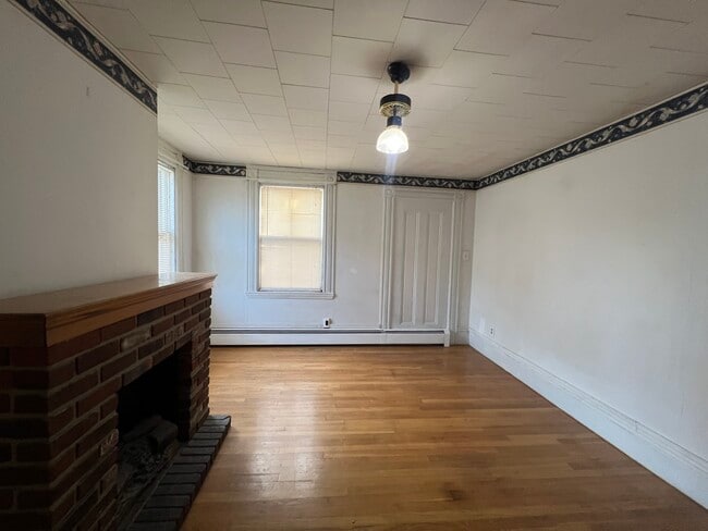 Building Photo - 74 Otis St