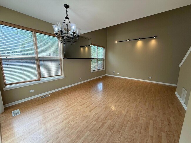 Foto del edificio - 2376 Sunrise Ct