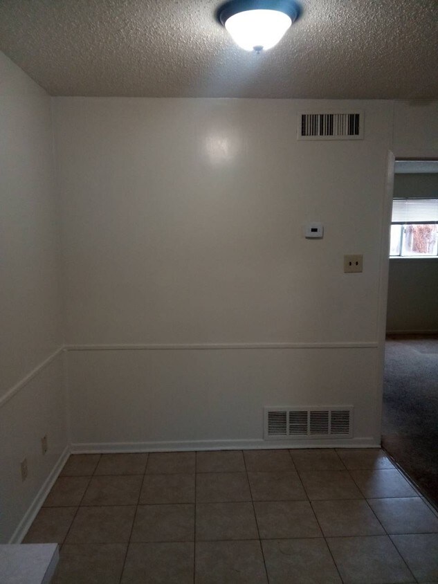 Building Photo - 703 N Gilmer St