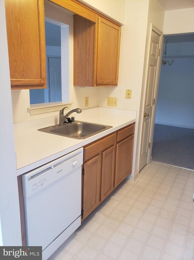 Foto del edificio - 3805 Sunnyfield Ct