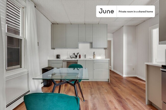 Foto del edificio - Room in Shared 3 bed/1 bath home