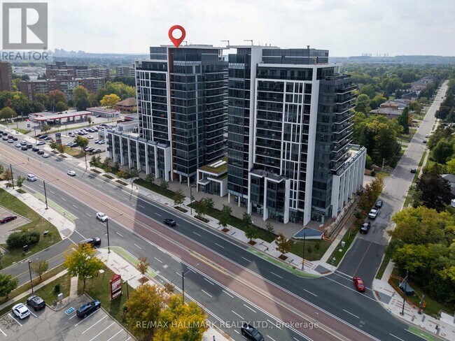 Photo du bâtiment - 9600 Yonge St