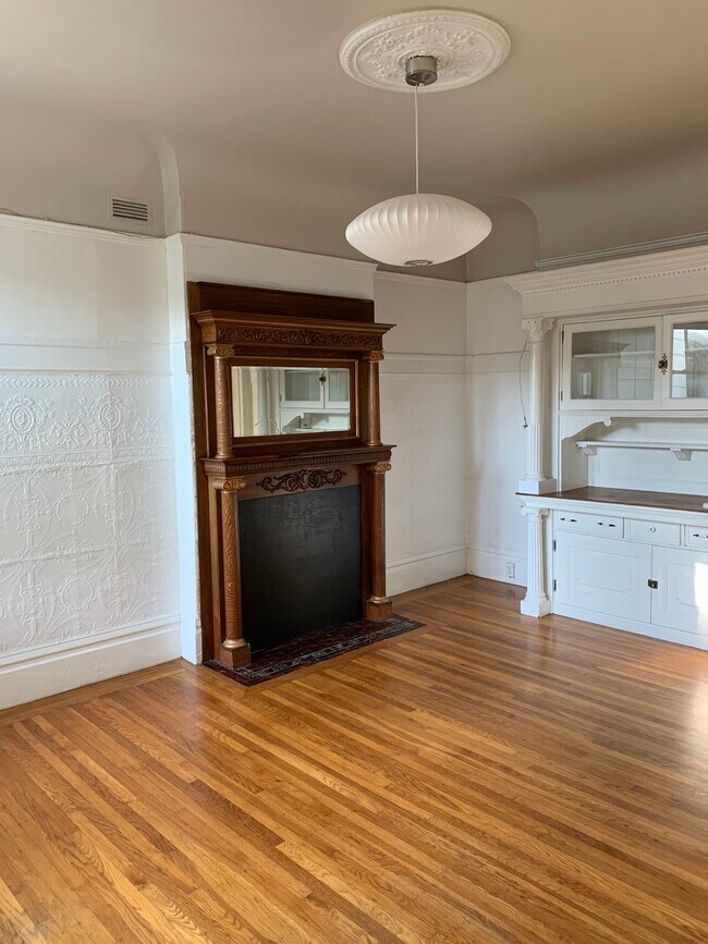 Large living room - 830 Stanyan St