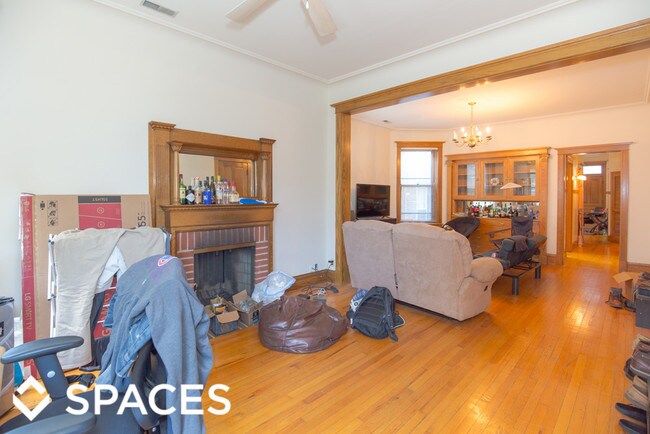 Building Photo - 3720 N Wayne Ave