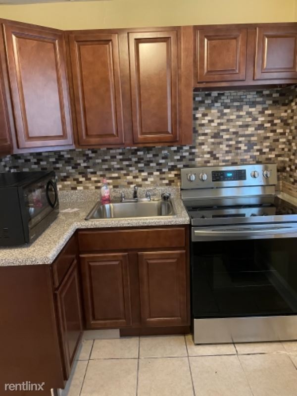 Foto del edificio - 3 br, 1 bath Townhome - 5113 Hawthorne Street
