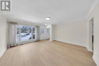 Building Photo - 28 Furlong Ct