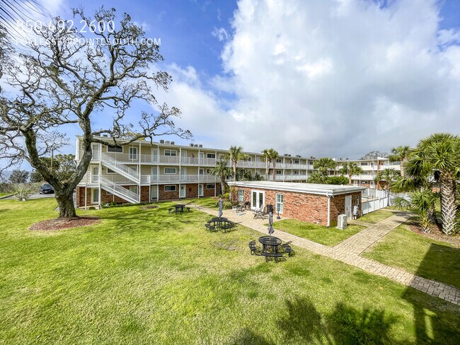 Foto del edificio - 710 Scenic Hwy