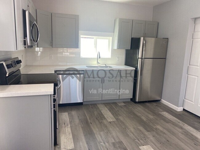 Foto del edificio - 257 E Oakland St