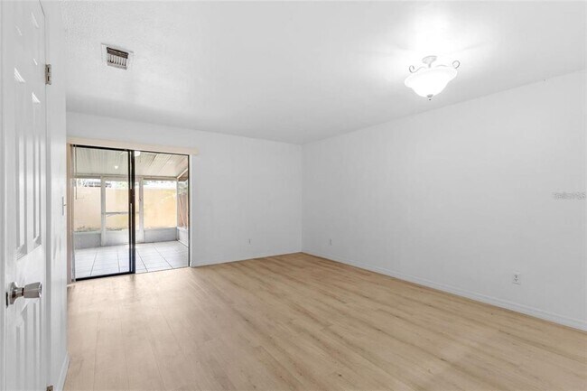 Foto del edificio - 3920 Cedar Limb Ct