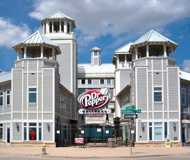 Foto del edificio - 5445 Town and Country Blvd