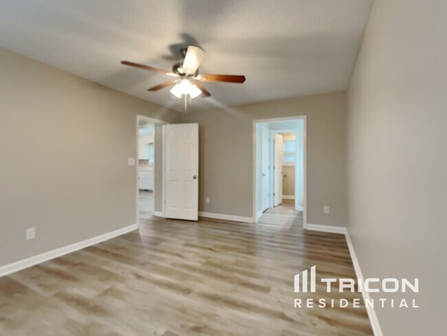 Foto del edificio - 139 Creekside Dr