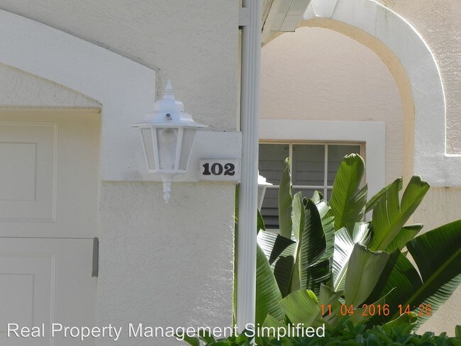 Building Photo - 24833 Lakemont Cove Ln