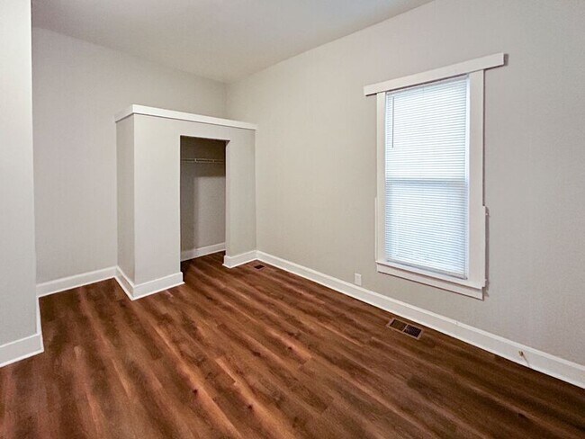 Foto del edificio - 1500 16th Ave N