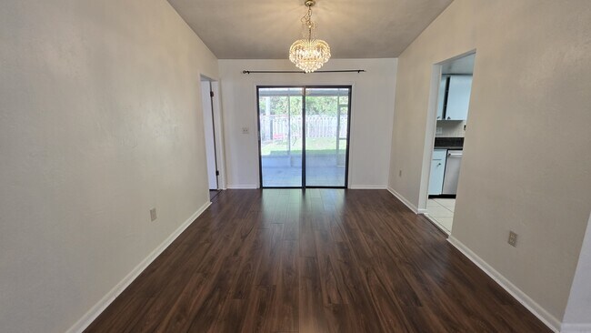 Foto del edificio - 1624 SW 77th Terrace