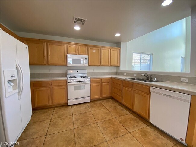 Building Photo - 10441 Concetta Ave