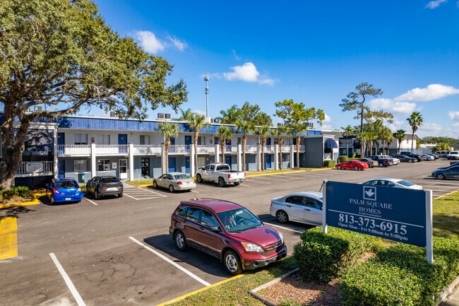 Building Photo - Palm Square