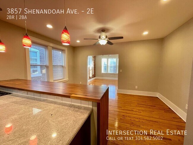 Building Photo - Beautifully Updated 2bd/1.5ba Apartment in...
