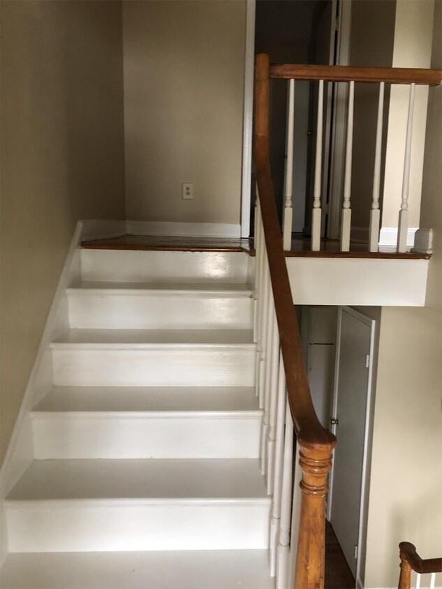 Foto principal - 567 Pine Ave