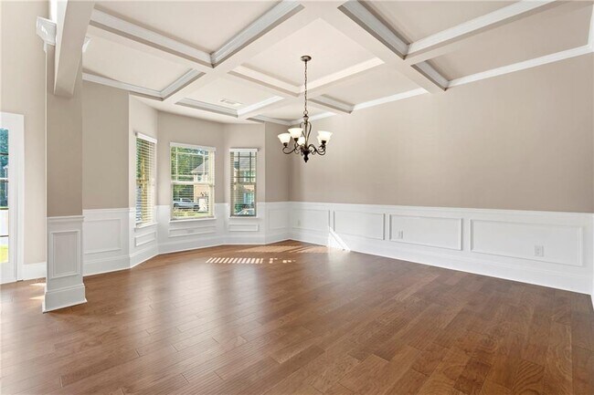 Foto del edificio - 5290 Clingman Ct