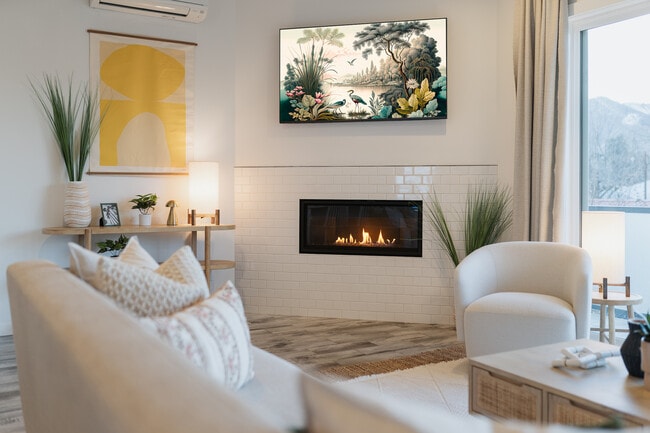 Foto del edificio - 823 Orondo Ave