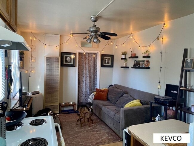 Building Photo - 601 Laporte Ave