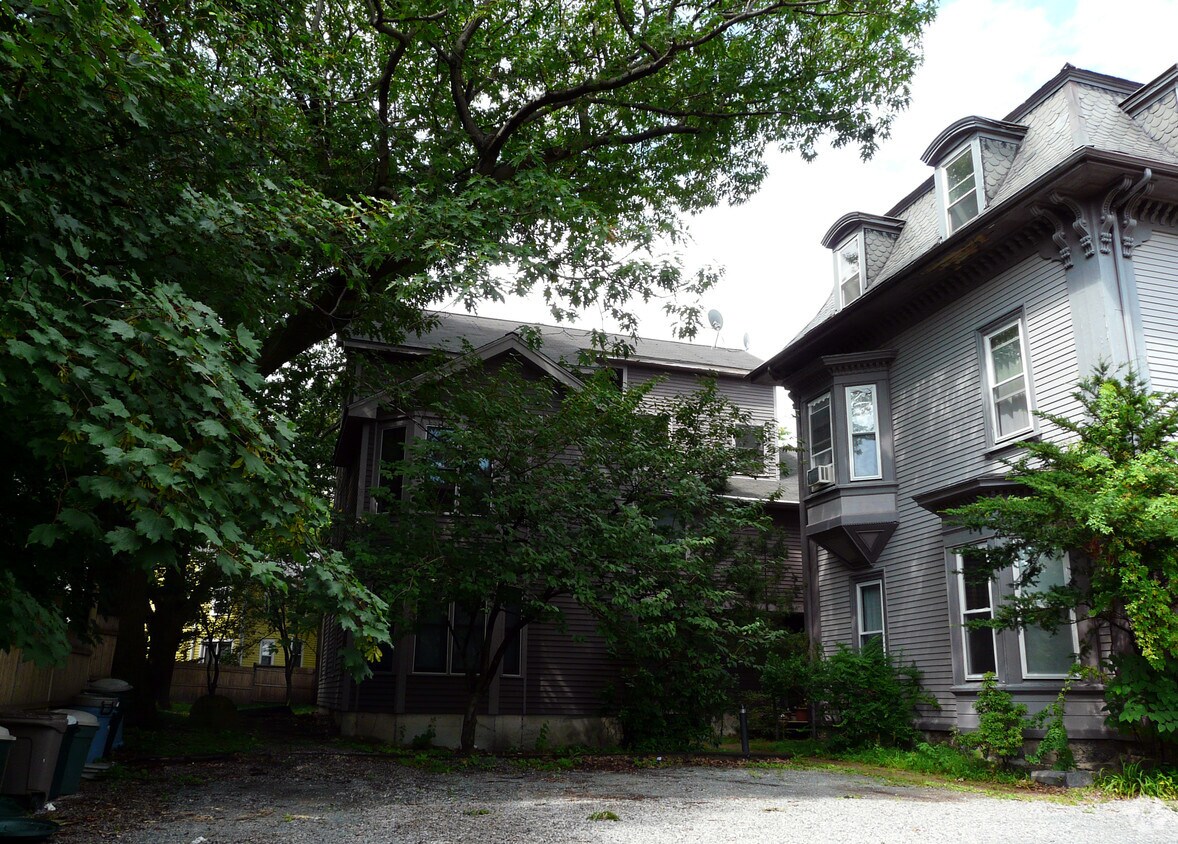 88 Cedar St, Roxbury, MA 02119 Apartments in Roxbury, MA