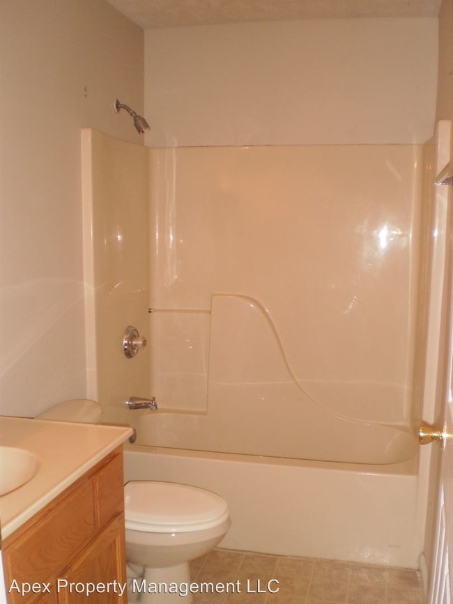 Building Photo - 108 Gray Squirrel Ln